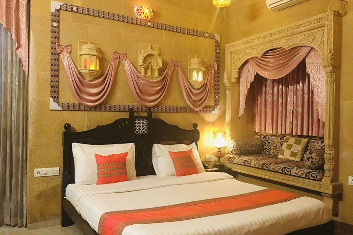 Room 21 of 103