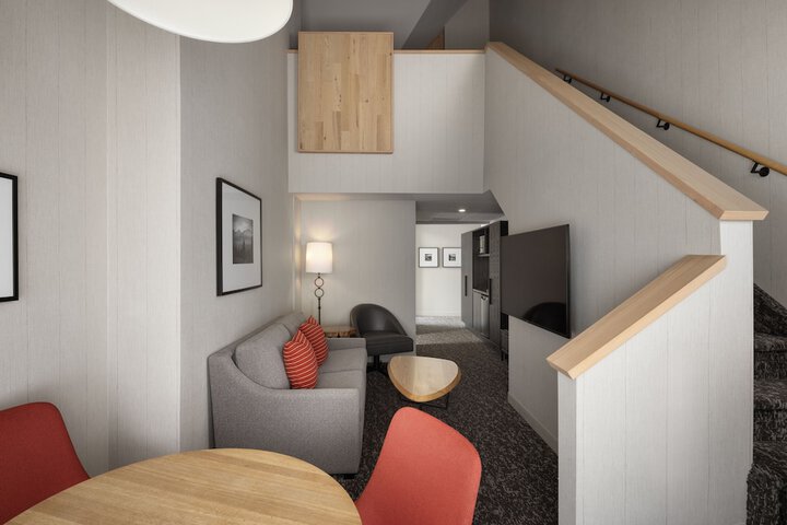 Room 18 of 53