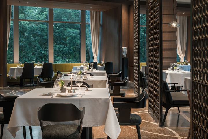 Dining 79 of 118