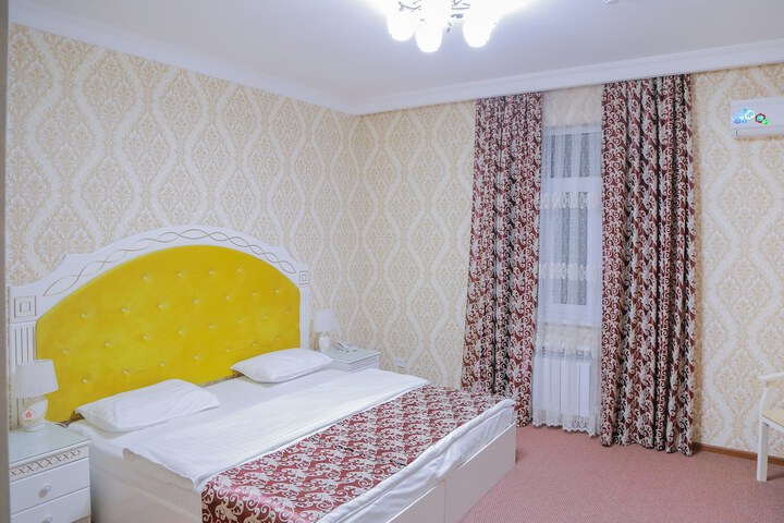 Room 10 of 41