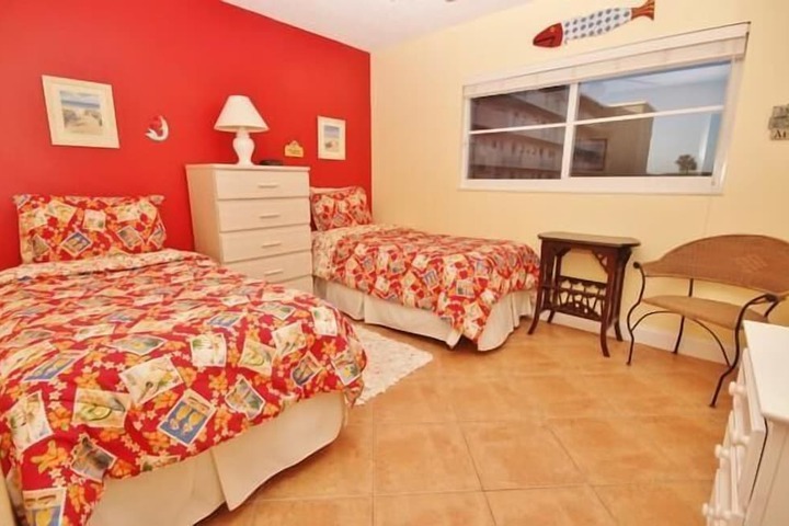 Room 32 of 264