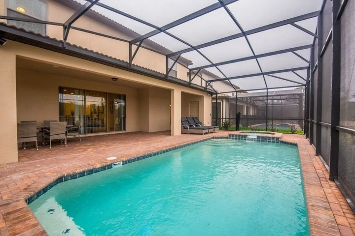 Pool 11 of 19