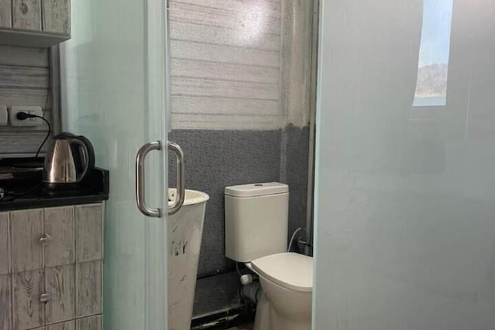 Room 74 of 108