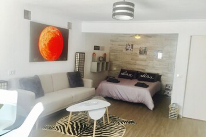 Room 9 of 22