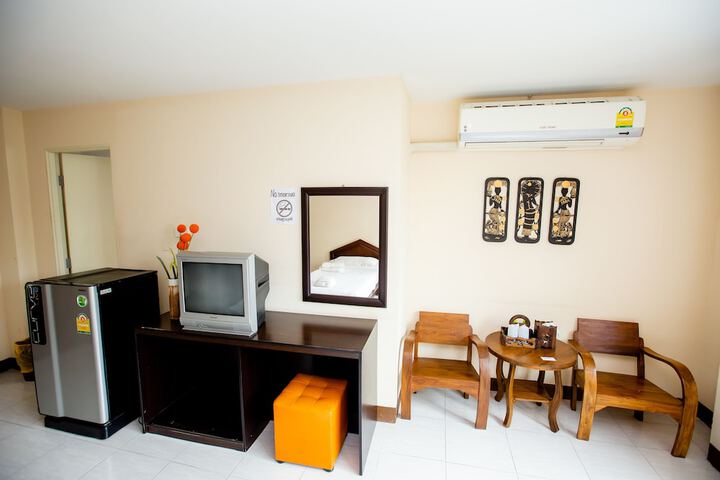 Room 20 of 33