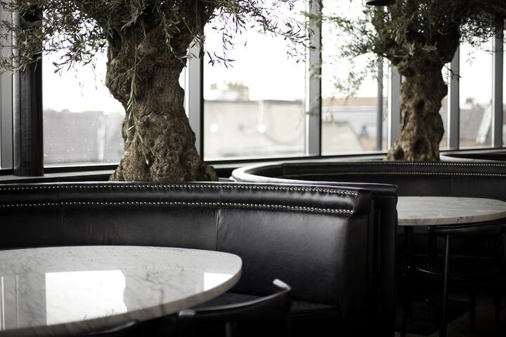 Lounge 62 of 70