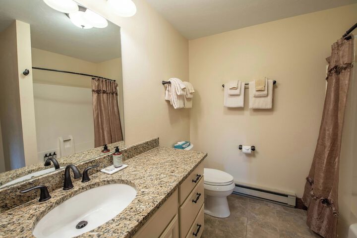 Room 182 of 229