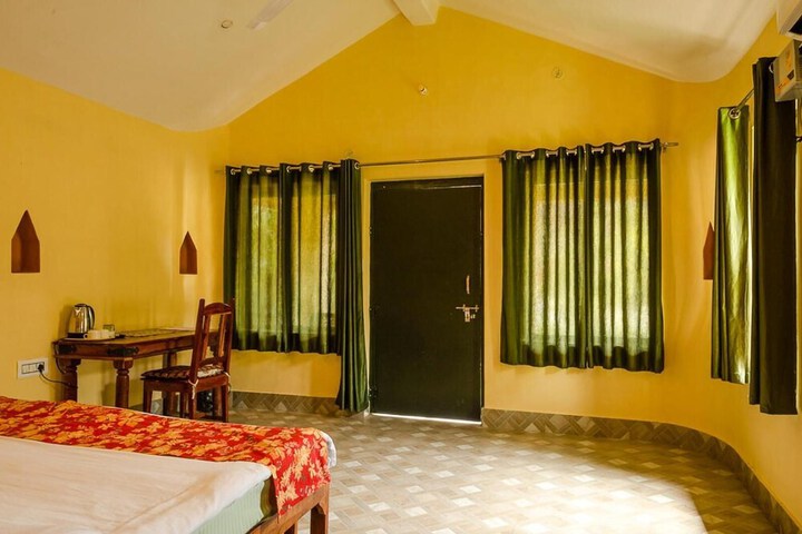Room 10 of 25