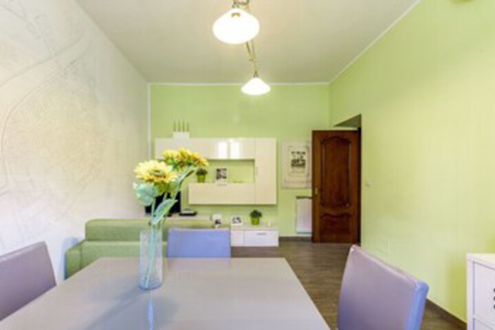 Room 11 of 26