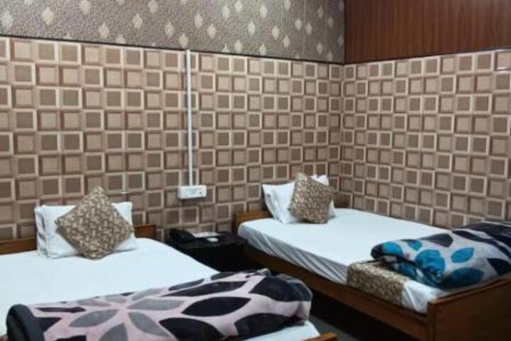Hotel Rajgir International