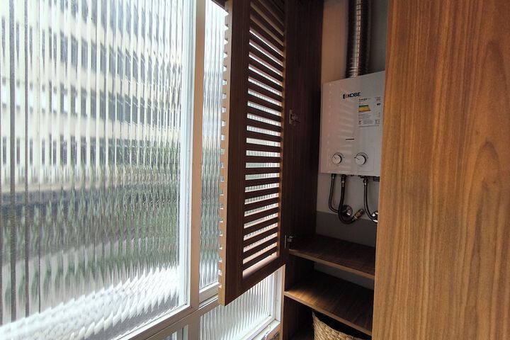 Room 3 of 17