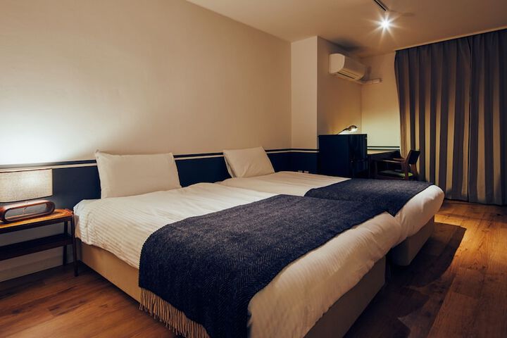 Room 25 of 131