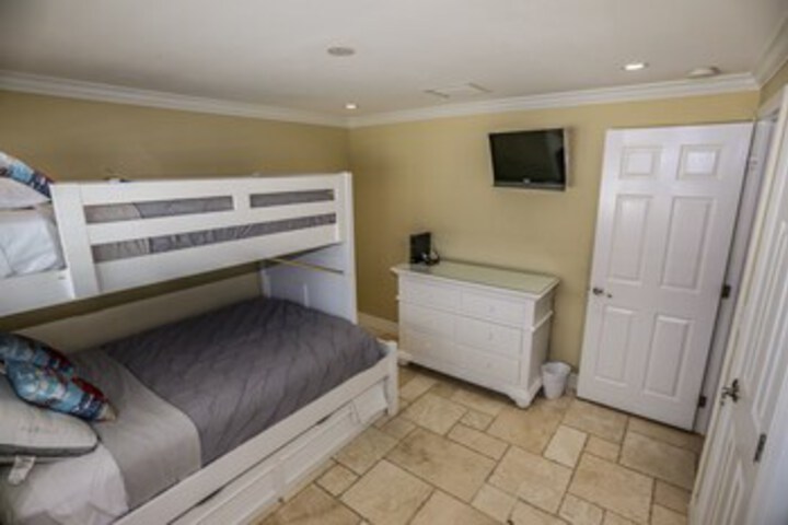 Room 43 of 53