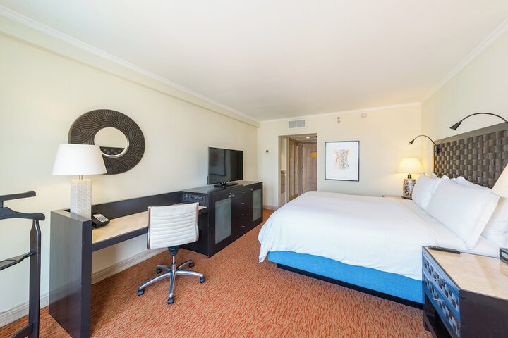 Room 16 of 165