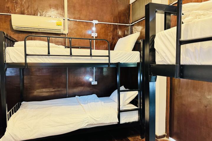 Room 21 of 95