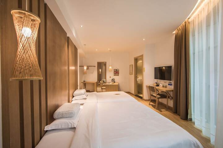 Room 15 of 149