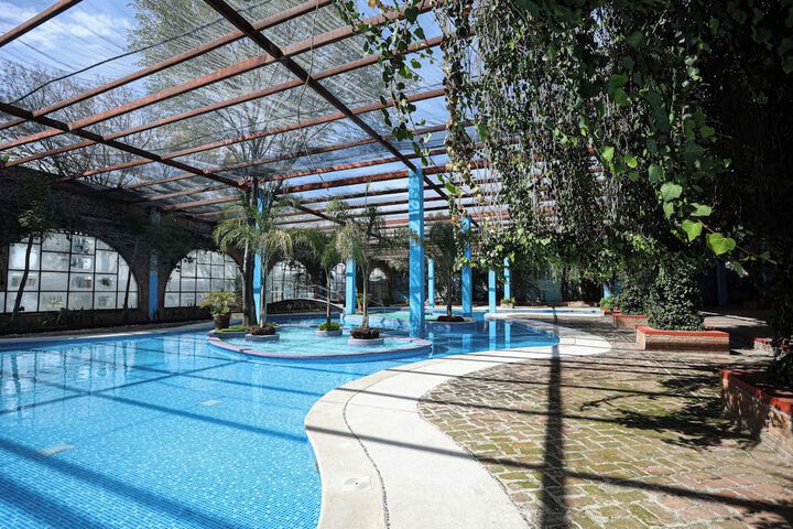 Pool 37 of 44