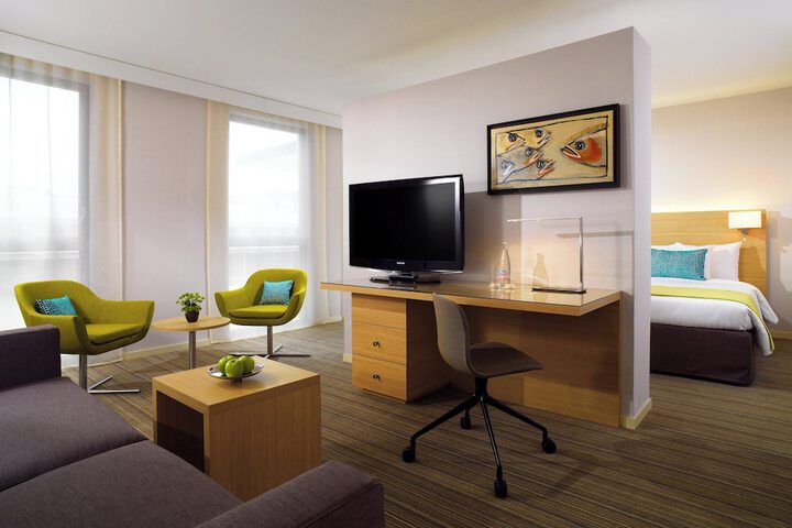 Room 13 of 49