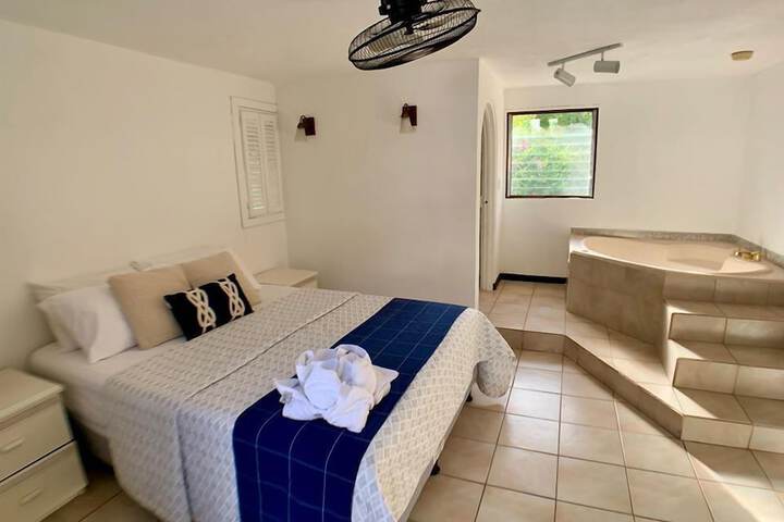 Room 7 of 28
