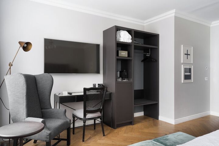 Room 15 of 69