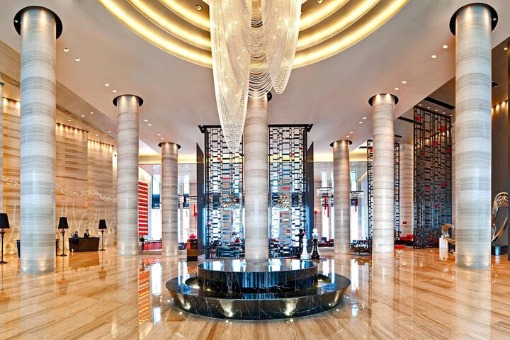Guest Lobby
