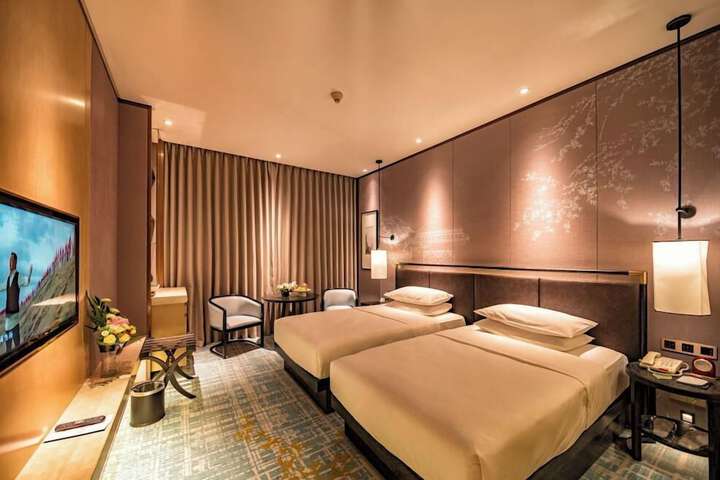Room 22 of 46