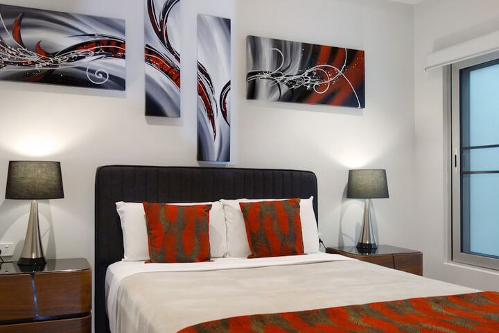 Room 28 of 158