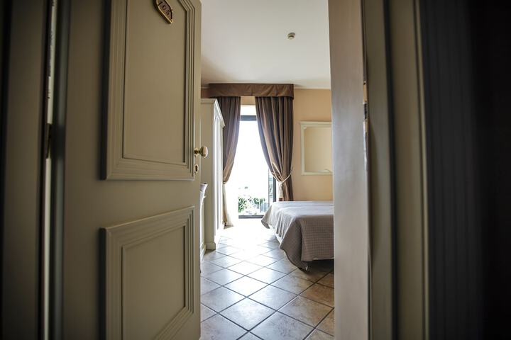 Room 19 of 23