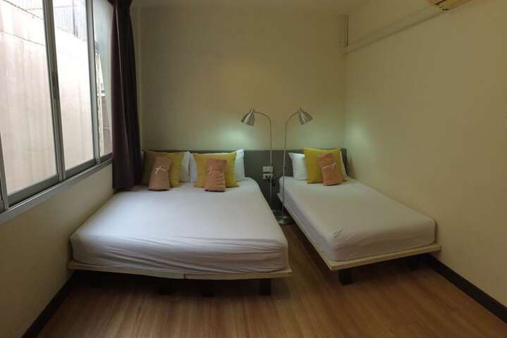 Room 9 of 92
