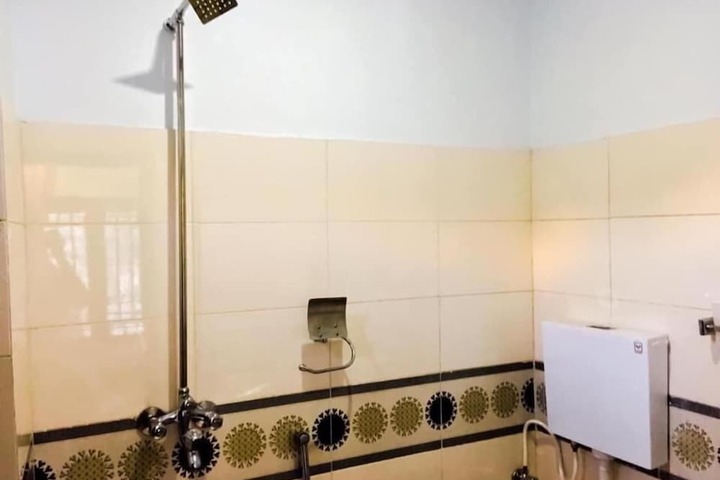 Room 19 of 19