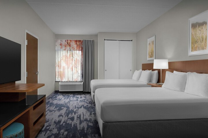 Room 15 of 38