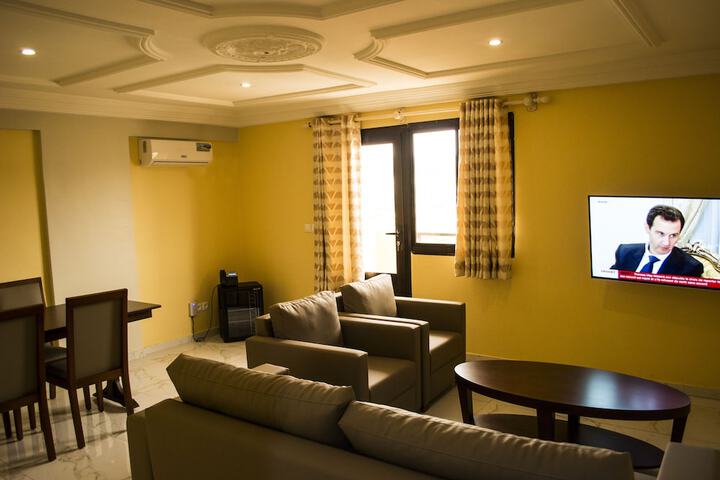 Room 16 of 38