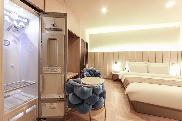 Room 29 of 45