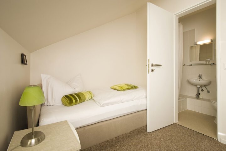 Room 26 of 57
