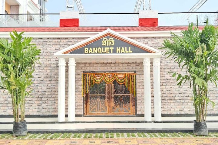Ballroom/Hall 36 of 43