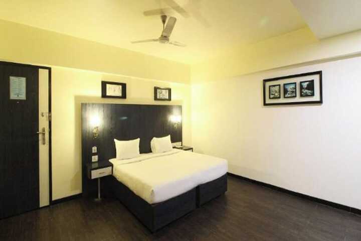 Room 7 of 38