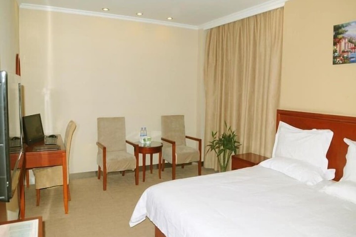Room 7 of 52