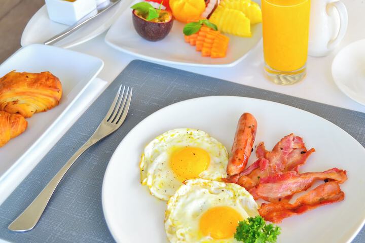 Breakfast/Coffee Service 98 of 124