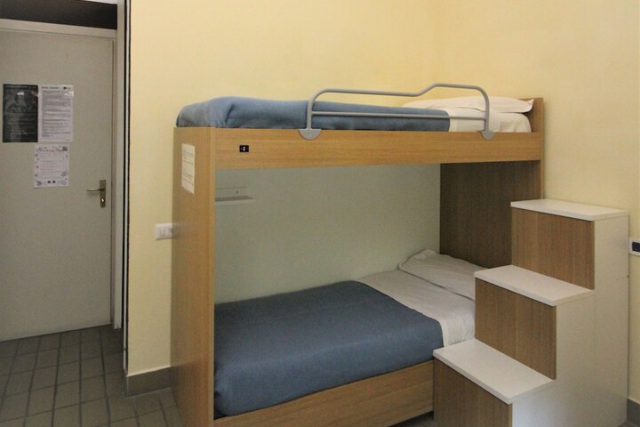 Room 11 of 45