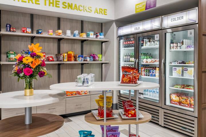 Snack bar