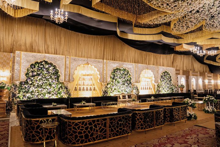 Ballroom/Hall 74 of 93