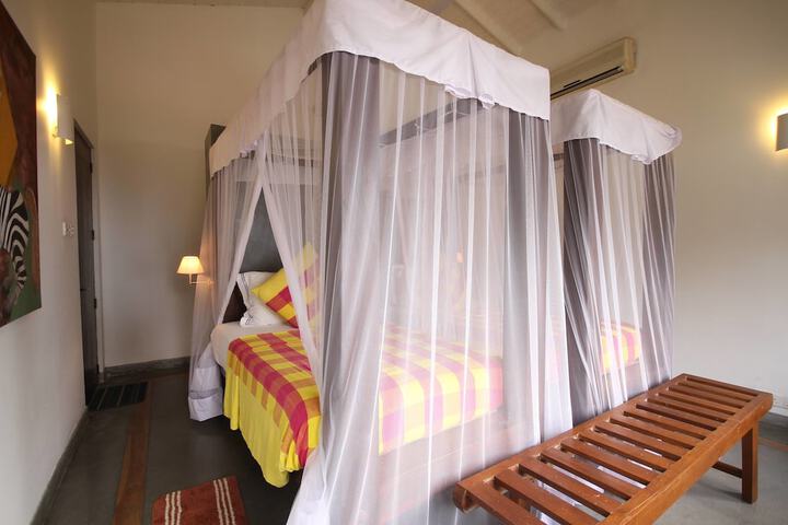 Room 23 of 34