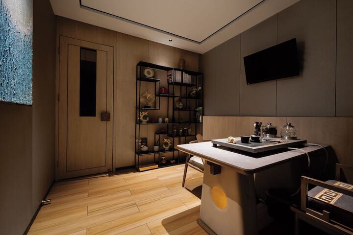 Dining 89 of 101