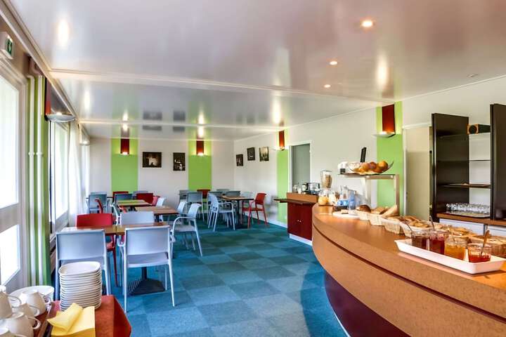 Dining 54 of 71