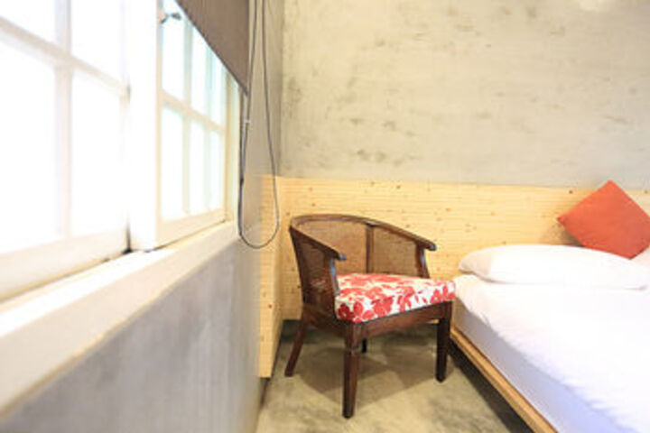 Room 15 of 21