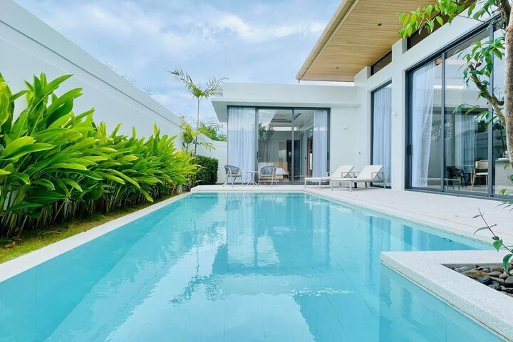 Pool 64 of 107