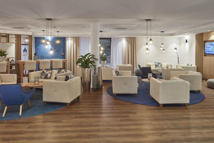 Hotel 33 of 38
