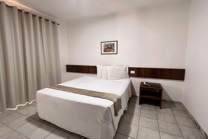 Room 13 of 49
