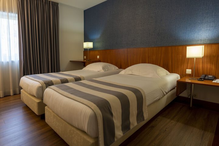 Room 18 of 46