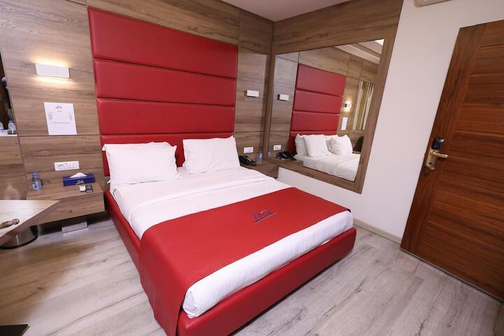 Room 36 of 105
